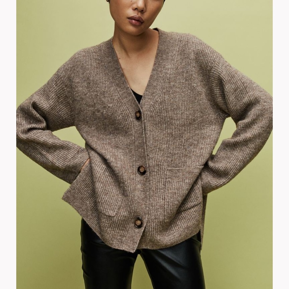 H&M side slit cardigan with pockets